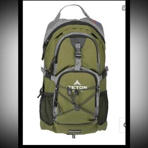 Teton Oasis Hydration Backpack 2L Bladder Raincover Olive Green Multi Pocket